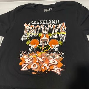Cleveland Browns End Zone Tshirt. Size Large
